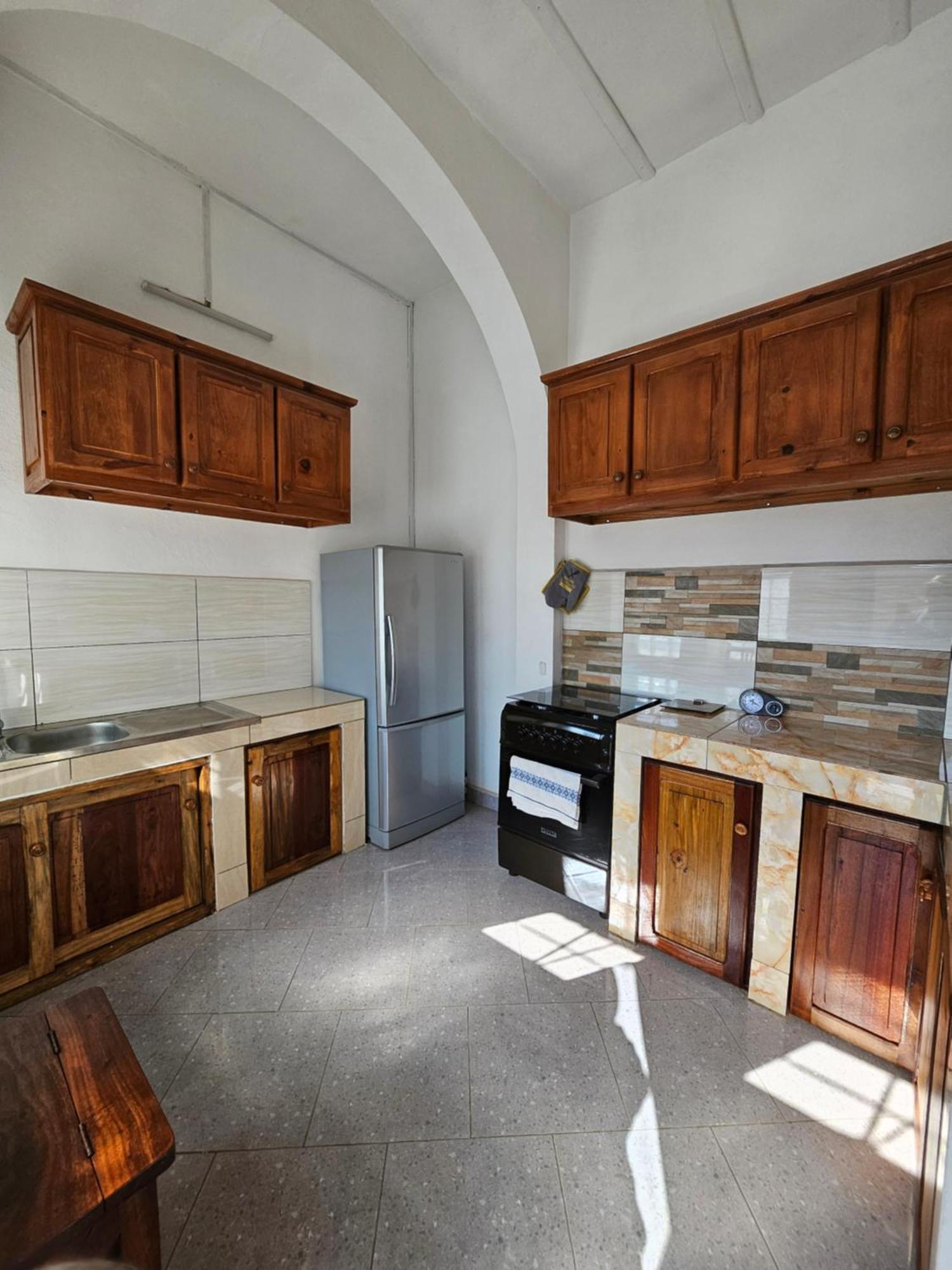 Bed and Breakfast Chez Joel Antsirabe Esterno foto