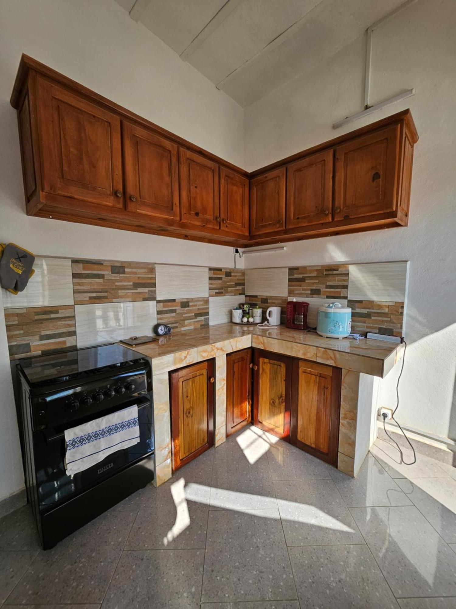 Bed and Breakfast Chez Joel Antsirabe Esterno foto