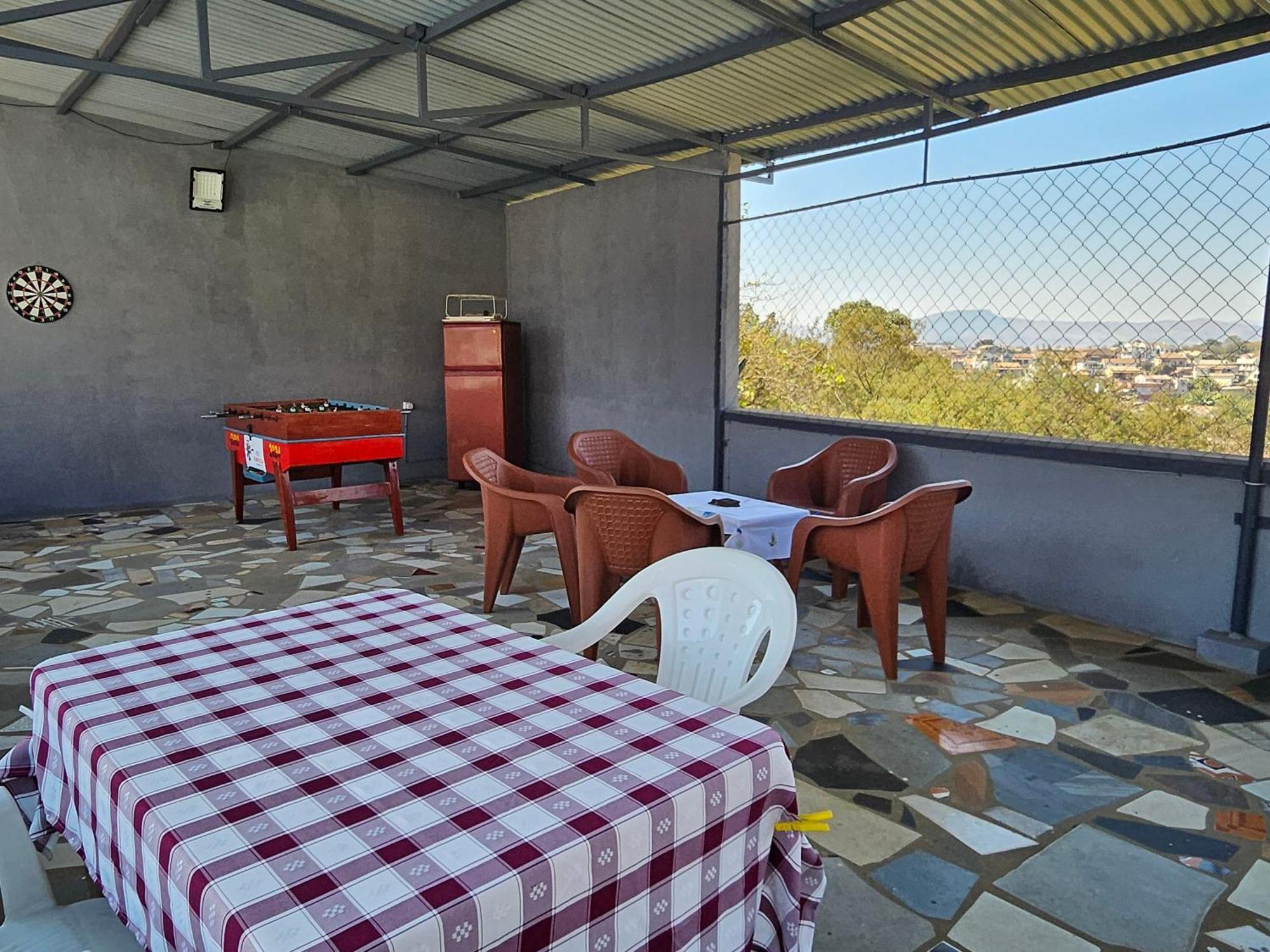 Bed and Breakfast Chez Joel Antsirabe Esterno foto