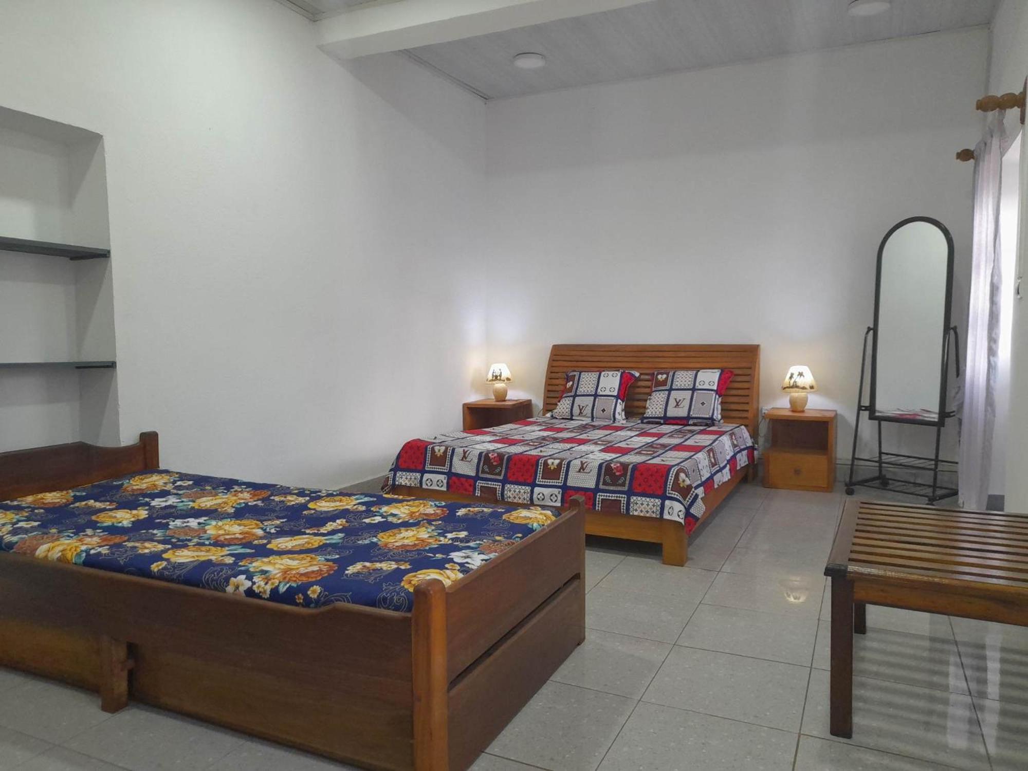 Bed and Breakfast Chez Joel Antsirabe Esterno foto